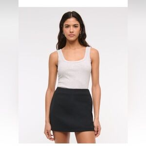 Abercrombie & Fitch Scarlett mini skort